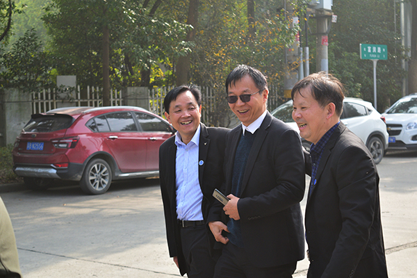 嘉賓 /cxyq/20201215092727-Fhzrd6Q3BQ5t9Ad13E1Efrr30J4a.jpg