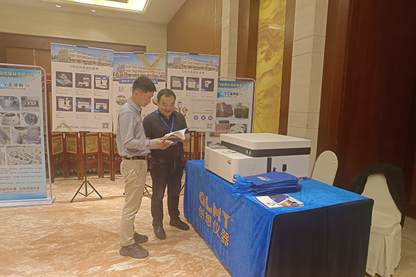 為客戶介紹直讀光譜儀 /cxyq/20231030103127-FmOdXd6kuCbe9JkgTCVkg4IbVMuO.jpg